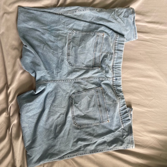 Madewell Pull-On Relaxed Jeans in Bellview Wash - Picture 4 of 9